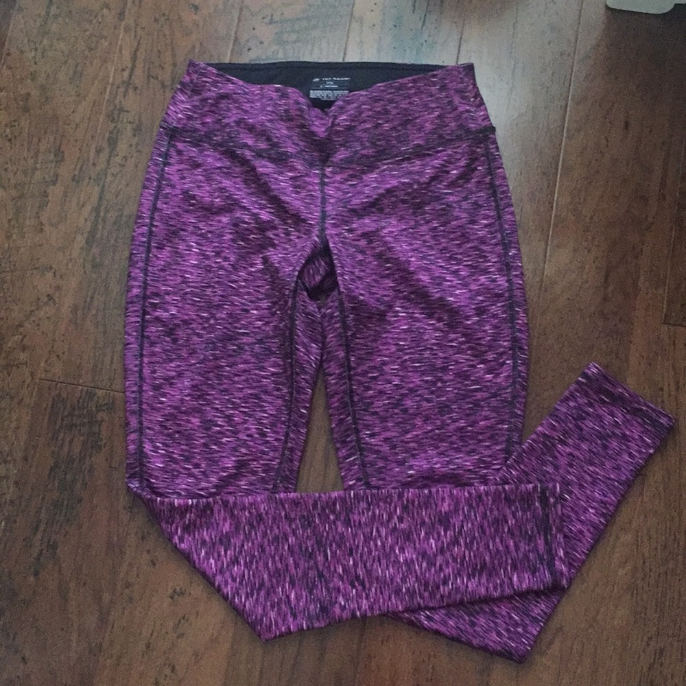Workout leggings -magenta and black